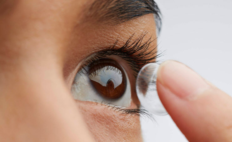 contact lenses can cause corneal abrasion